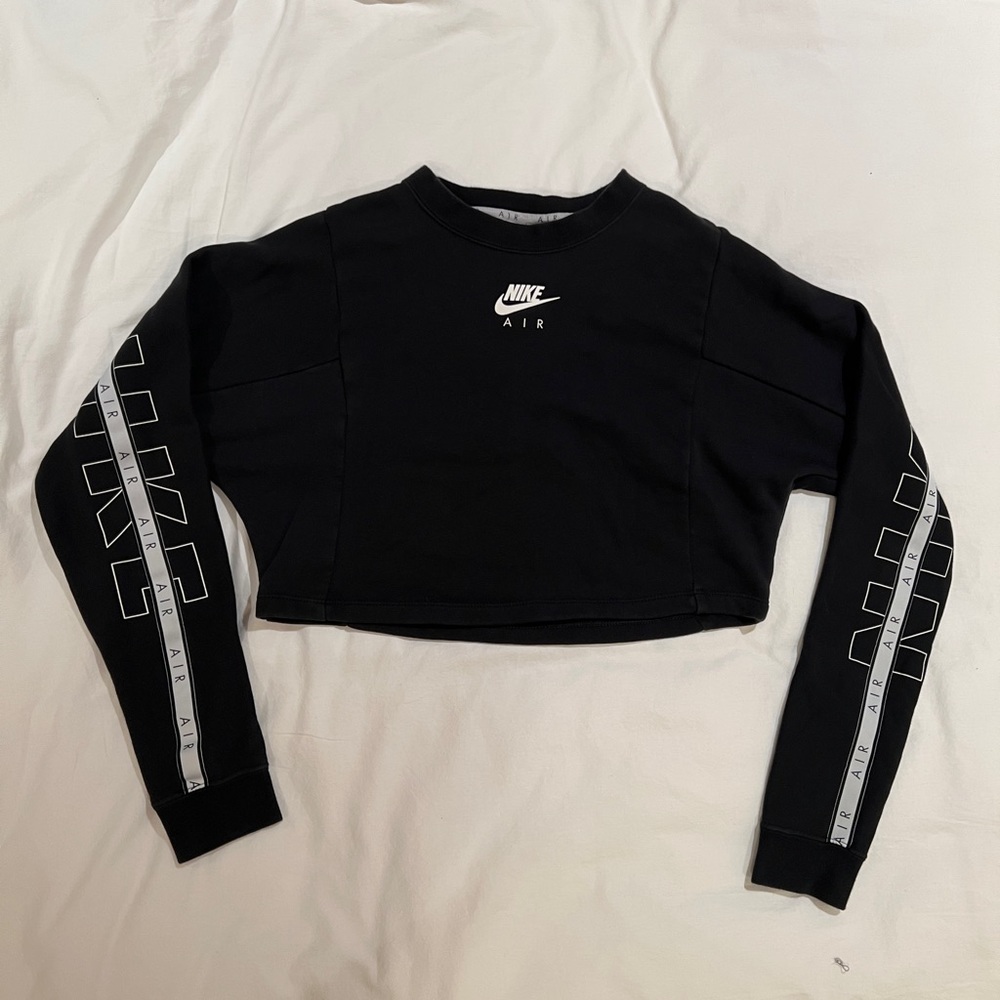 NIKE Cropped Long Sleeve Top